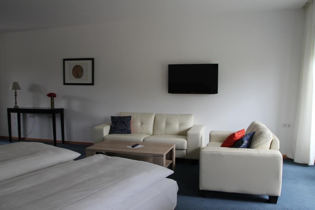 Hotel Lindenstrasse Neuenhagen bei Berlin Habitación foto